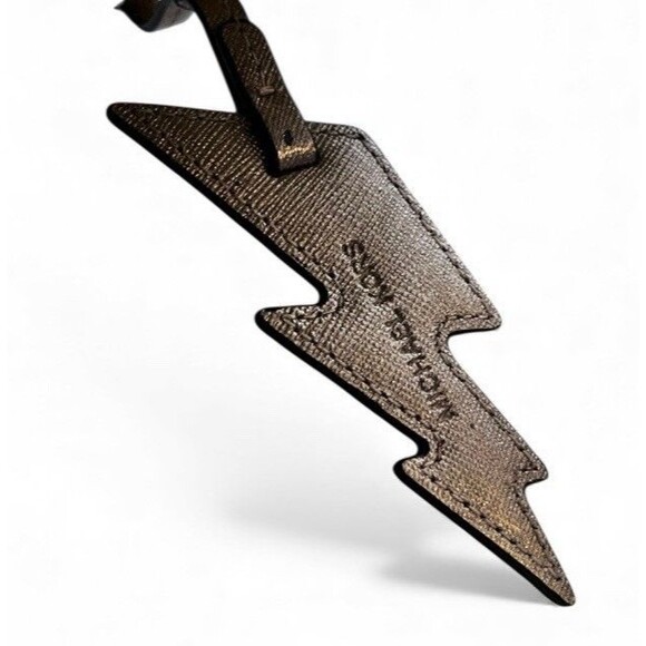 Michael Kors Pale Gold Lightning Bolt Saffiano Leather Bag Charm Keychain NIB - Picture 2 of 15